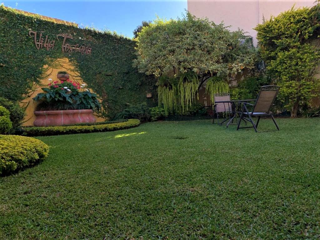 גואטמלה Hostal Villa Toscana מראה חיצוני תמונה