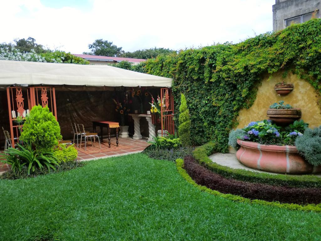 גואטמלה Hostal Villa Toscana מראה חיצוני תמונה