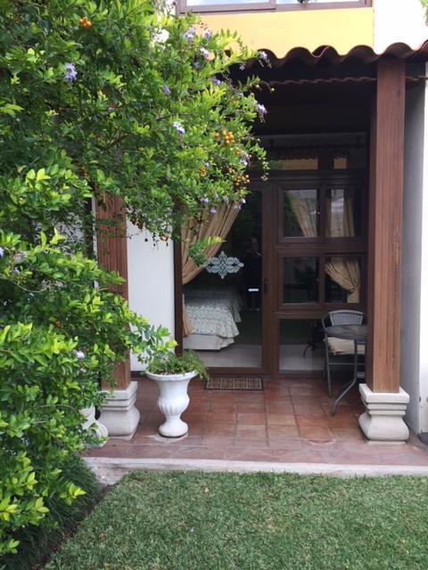 גואטמלה Hostal Villa Toscana מראה חיצוני תמונה