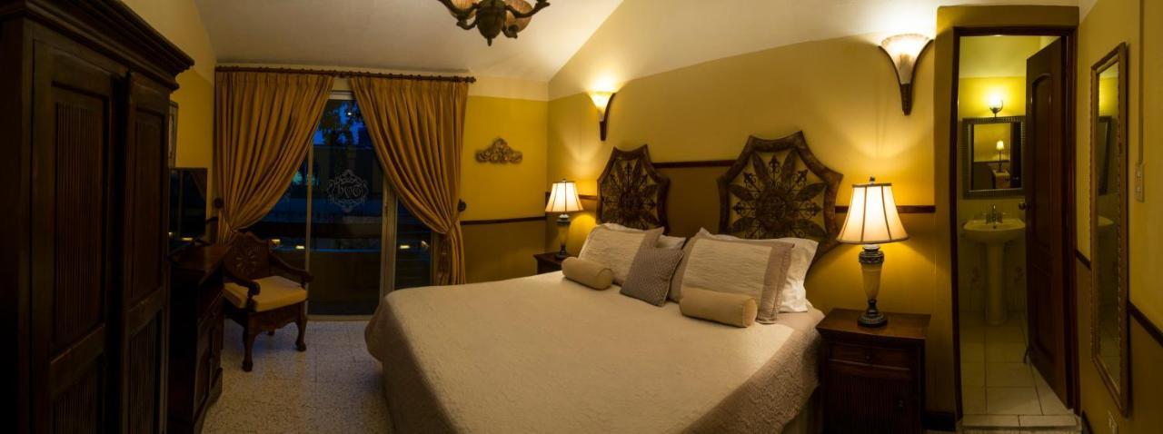 גואטמלה Hostal Villa Toscana מראה חיצוני תמונה