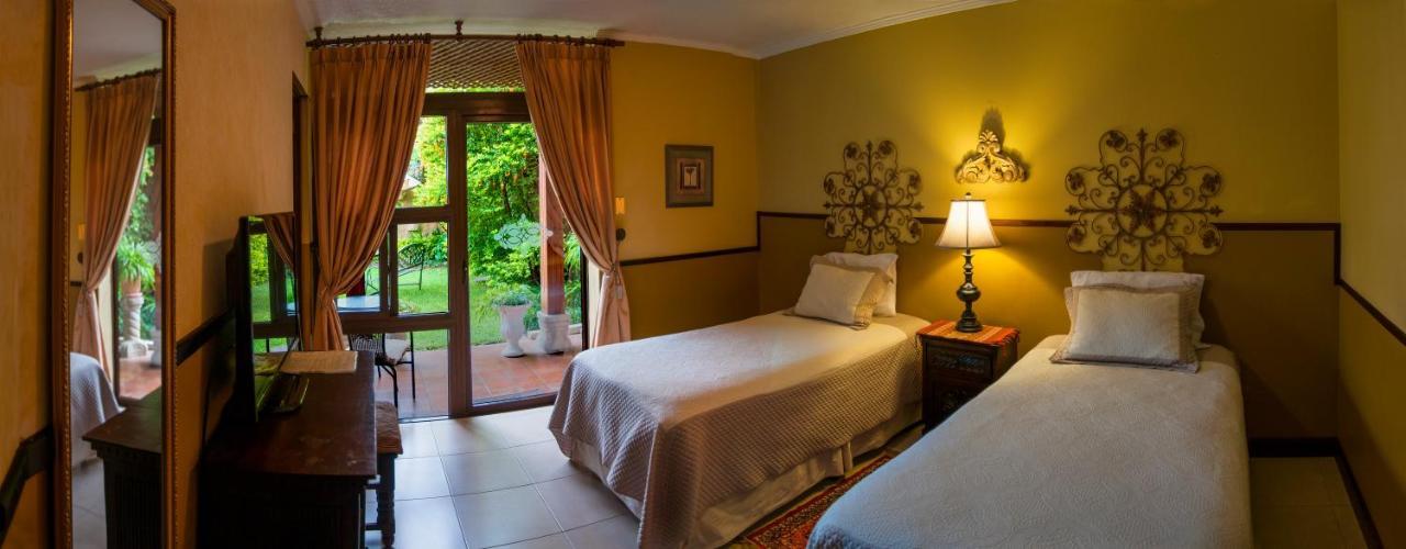 גואטמלה Hostal Villa Toscana מראה חיצוני תמונה